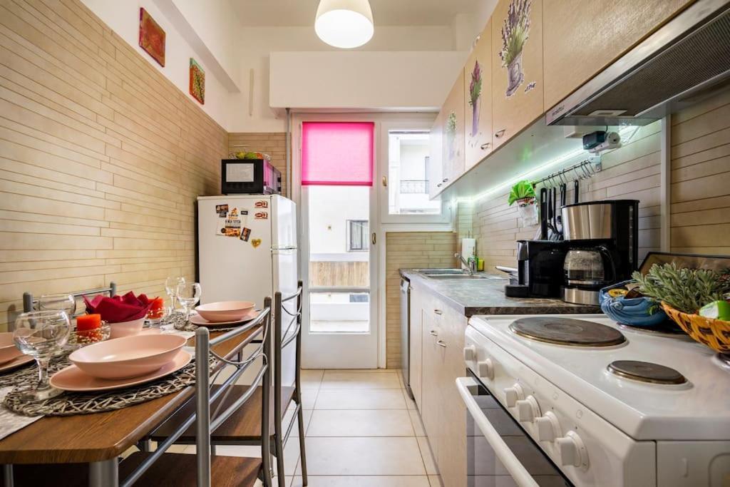 Athens Paradise Cozy 53 Sqm Apartament Near To Metro Kültér fotó