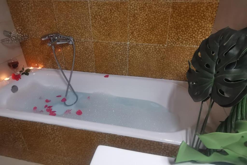 Athens Paradise Cozy 53 Sqm Apartament Near To Metro Kültér fotó